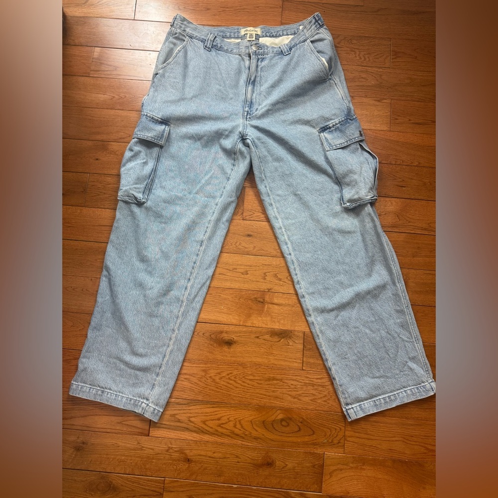 Madewell Low-Slung Straight Cargo Lightwash Jeans